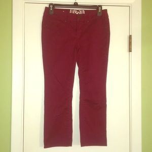 Cropped maroon pants